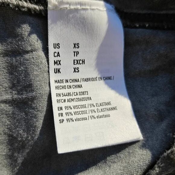 Soft & Sexy AEO T 1977. Viscose long sleeve shirt by American Eagle Outfitters. - Picture 12 of 16